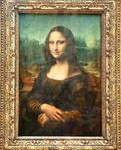 paris-august-mona-lisa-italian-artist-leonardo-da-vinci-louvre-museum-august-paris-france-40270810